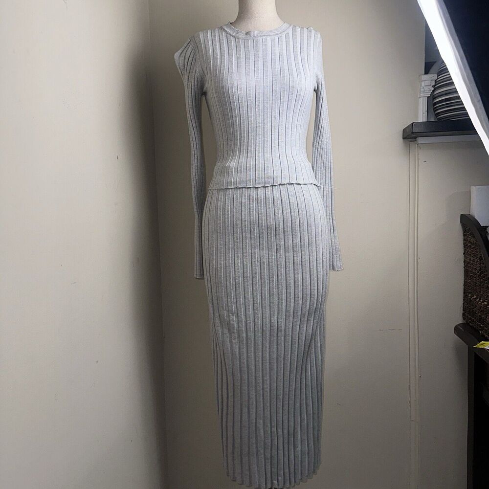 NWT House of Harlow 1960 Ribbed Knit Stretch Gray 2-Piece Top Skirt Set NEW